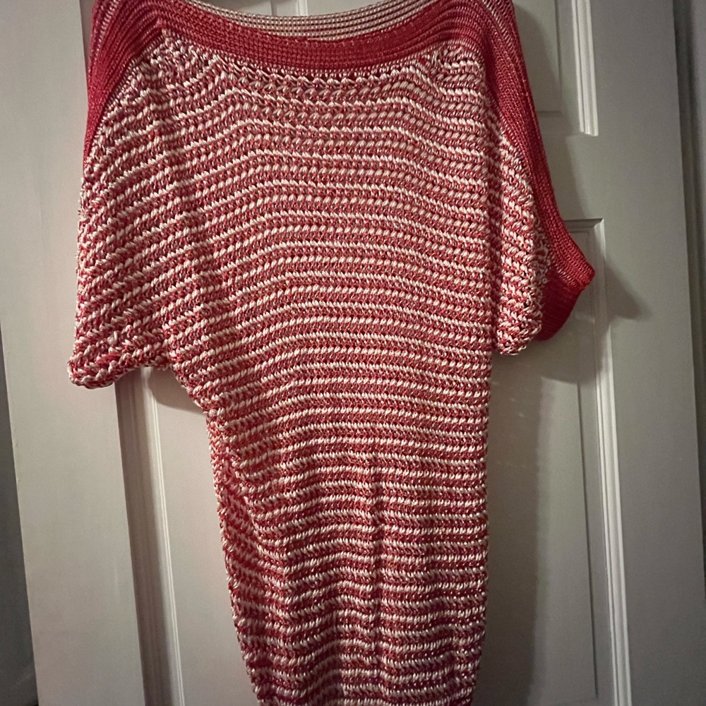 Red and White Off-the-Shoulder Sweater with Striped Pattern and Relaxed Fit